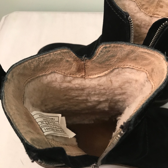 UGG Neevah Black Suede booties - Picture 10 of 12